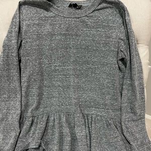 Peyton Jensen (Evereve) size SMALL top